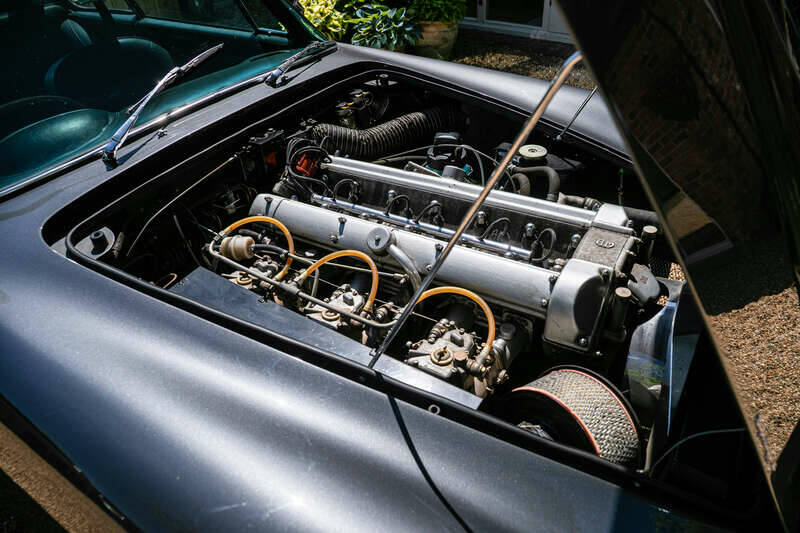 Afbeelding 8/47 van Aston Martin DB 6 Vantage (1966)