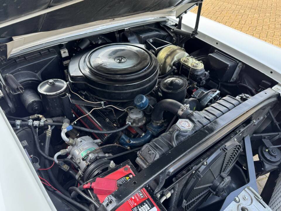 Image 21/34 de Cadillac 62 Sedan DeVille (1957)