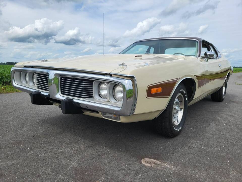 Image 6/8 of Dodge Charger SE 360 (1974)