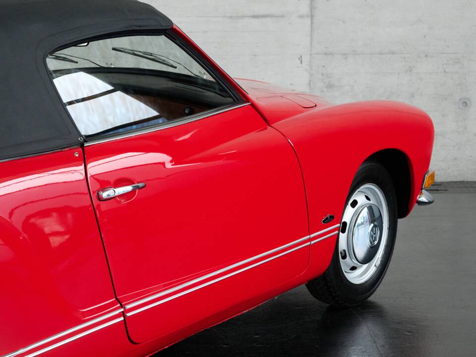 Image 44/50 of Volkswagen Karmann Ghia 1500 (1971)