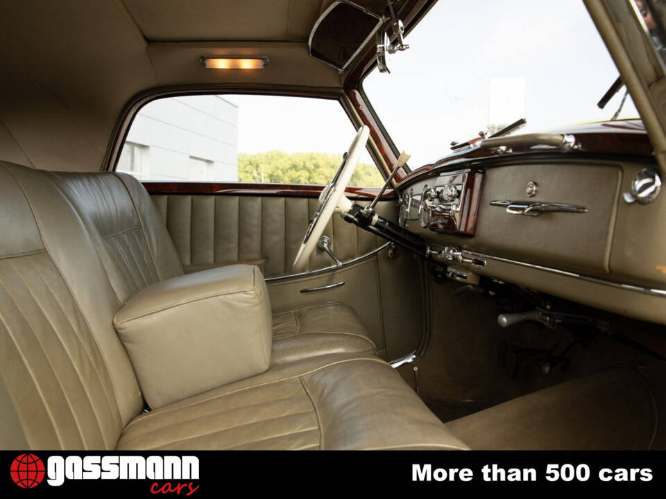 Image 11/15 de Mercedes-Benz 220 Coupe (1954)