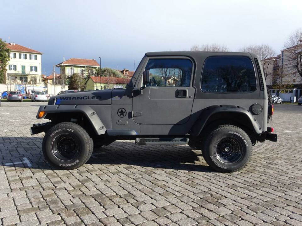 Image 6/42 of Jeep Wrangler Sport Hardtop 2.5 (1997)