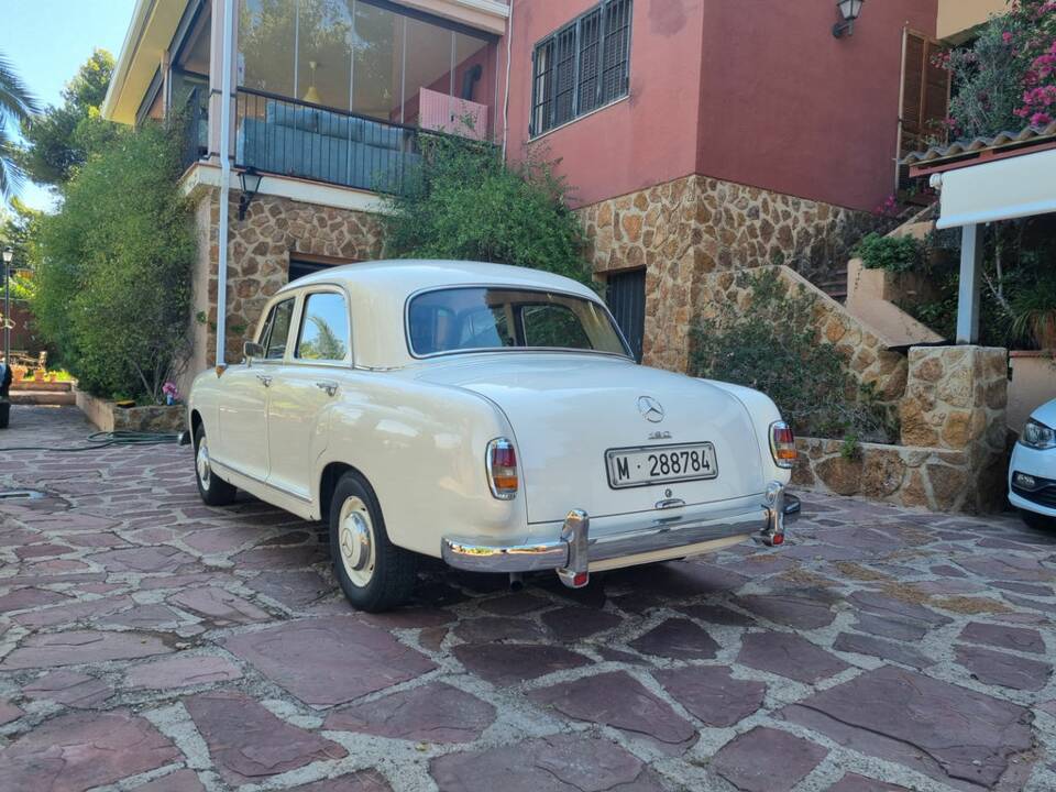 Bild 6/8 von Mercedes-Benz 190 b (1961)