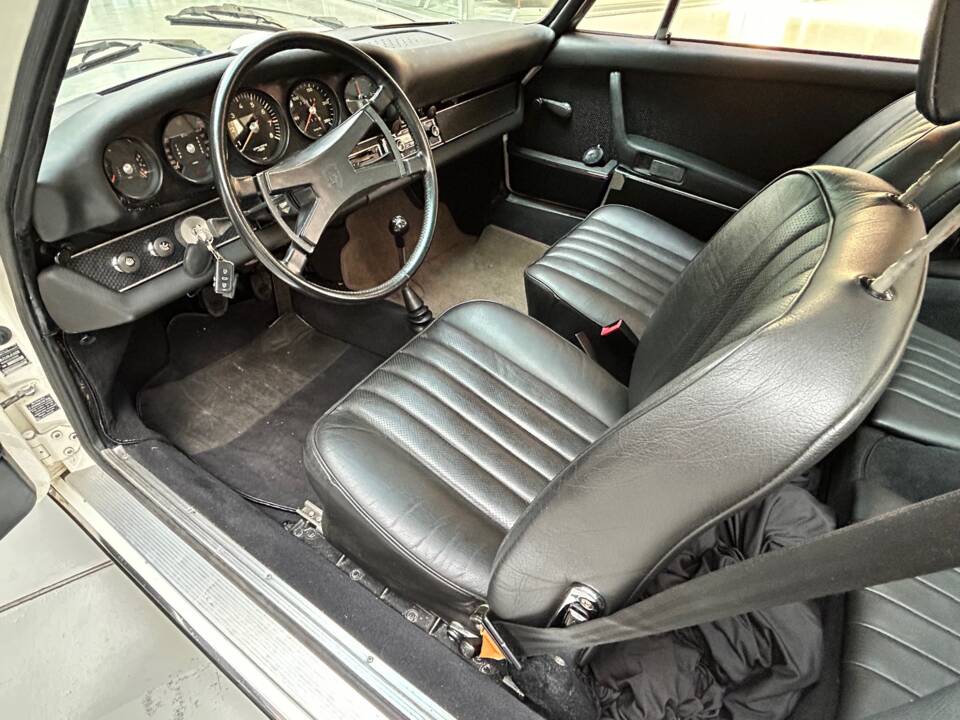 Bild 16/25 von Porsche 911 2.0 E (1968)
