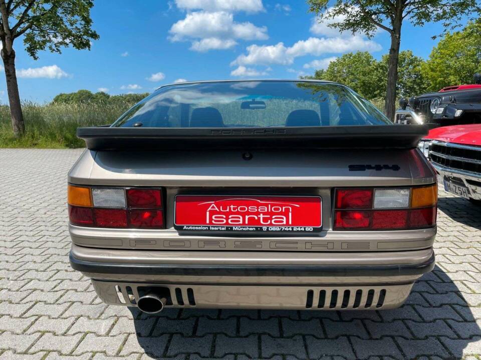 Bild 7/20 von Porsche 944 (1983)