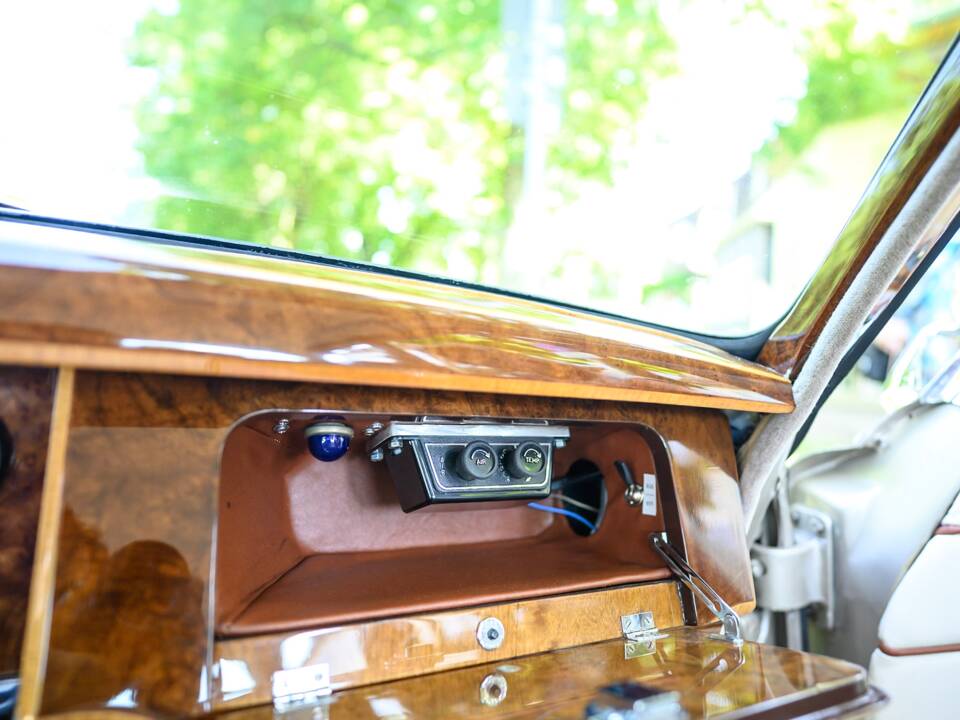 Immagine 19/64 di Jaguar Mk II 3.8 (1961)