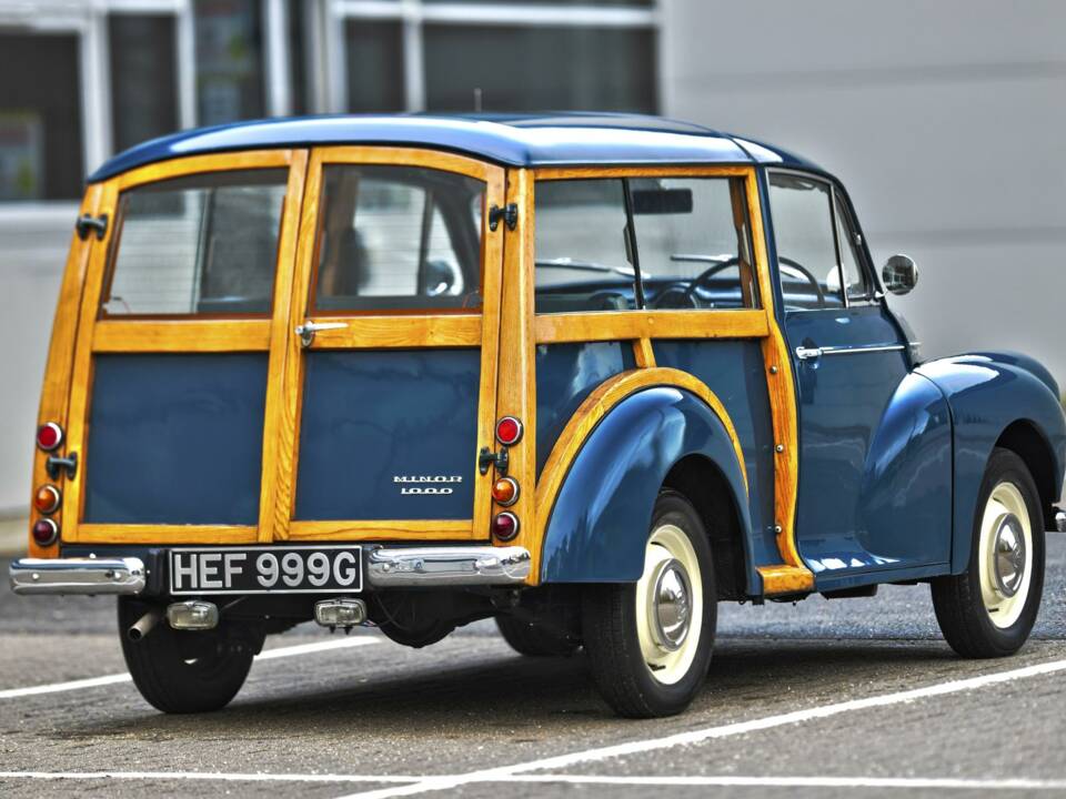 Image 12/50 of Morris Minor 1000 Traveller (1969)