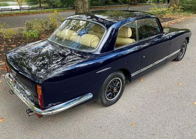 Image 19/42 of Bristol 411 Mk. V (1975)