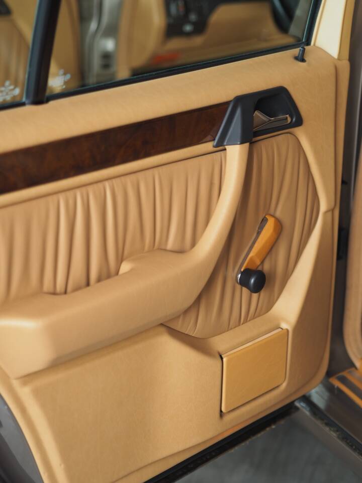 Bild 50/53 von Mercedes-Benz 300 E 4-Matic (1993)