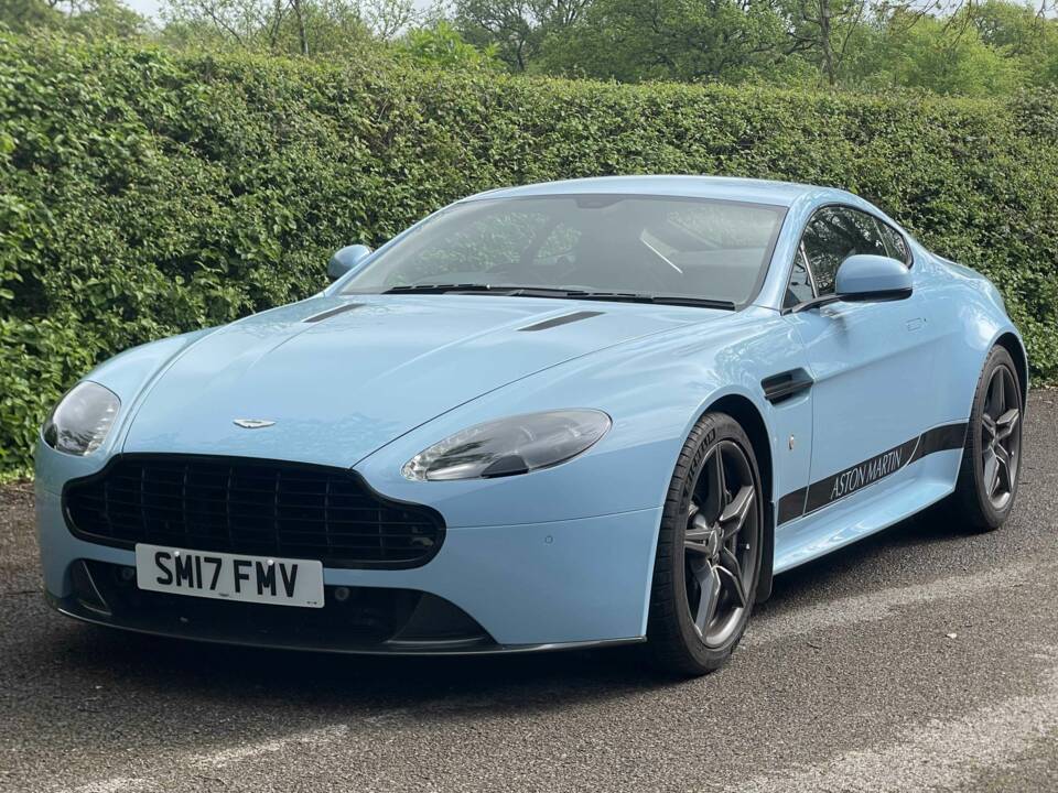 Afbeelding 1/11 van Aston Martin V8 Vantage S (2017)
