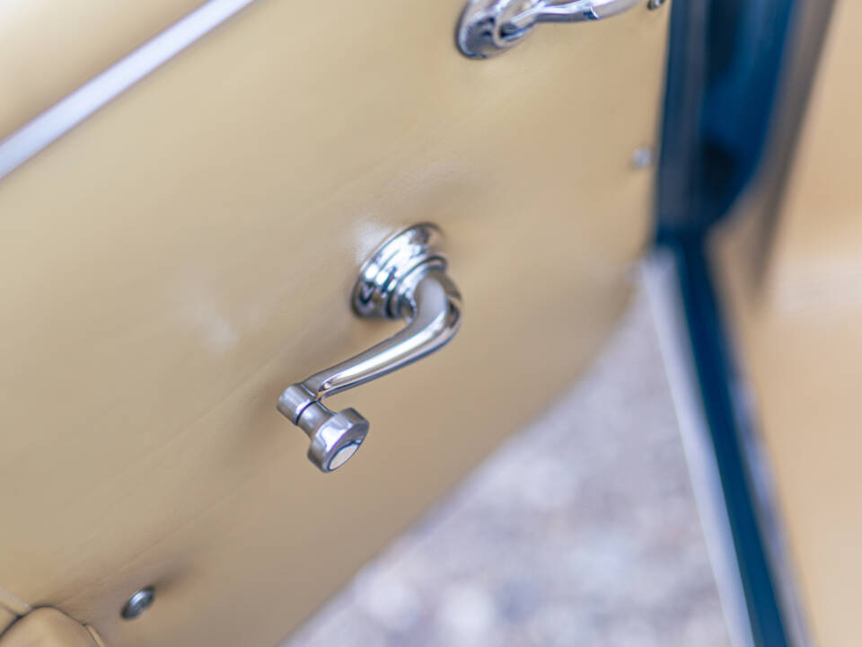 Immagine 27/50 di Mercedes-Benz 300 SL Roadster (1958)