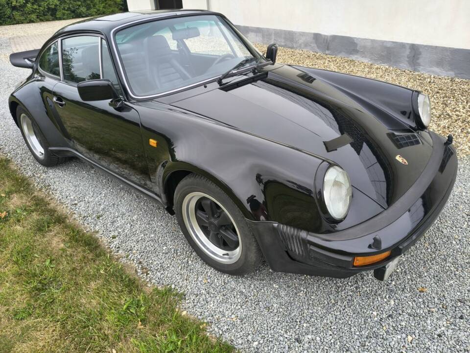 Image 4/8 of Porsche 911 Turbo 3.0 (1977)