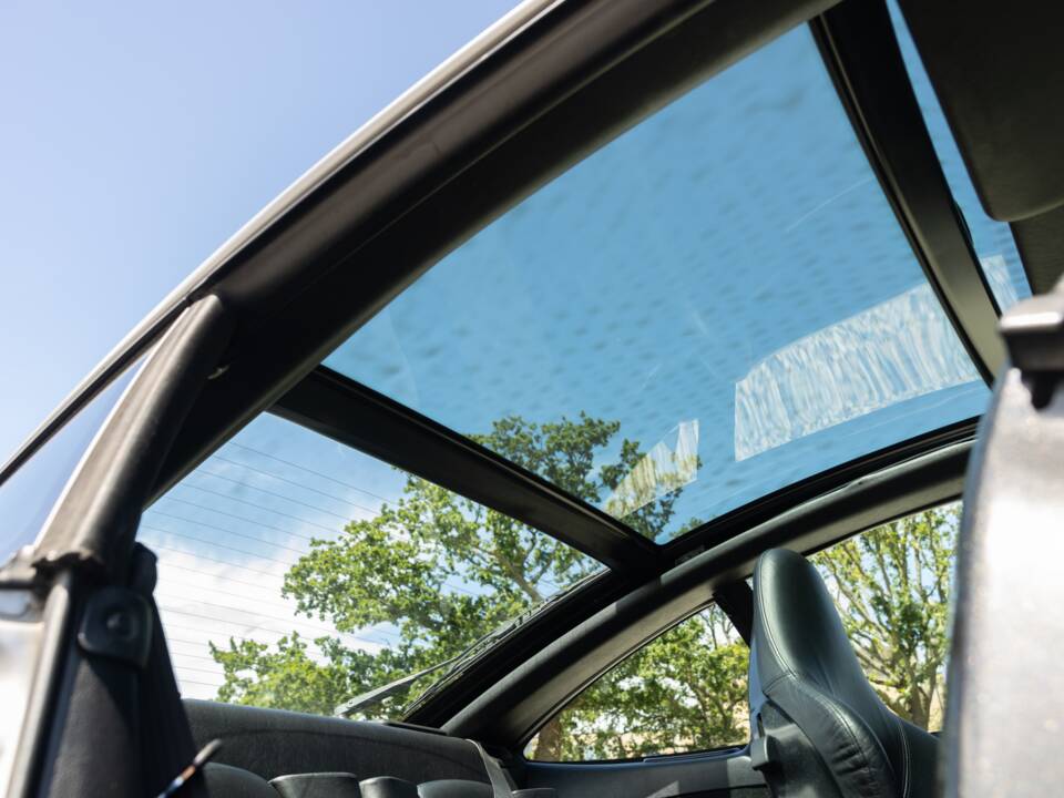 Image 14/46 de Porsche 911 Targa (1997)