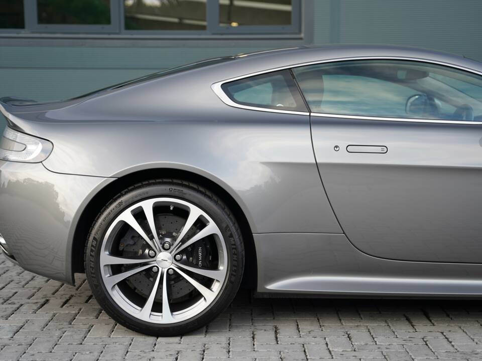 Imagen 23/50 de Aston Martin V12 Vantage (2012)