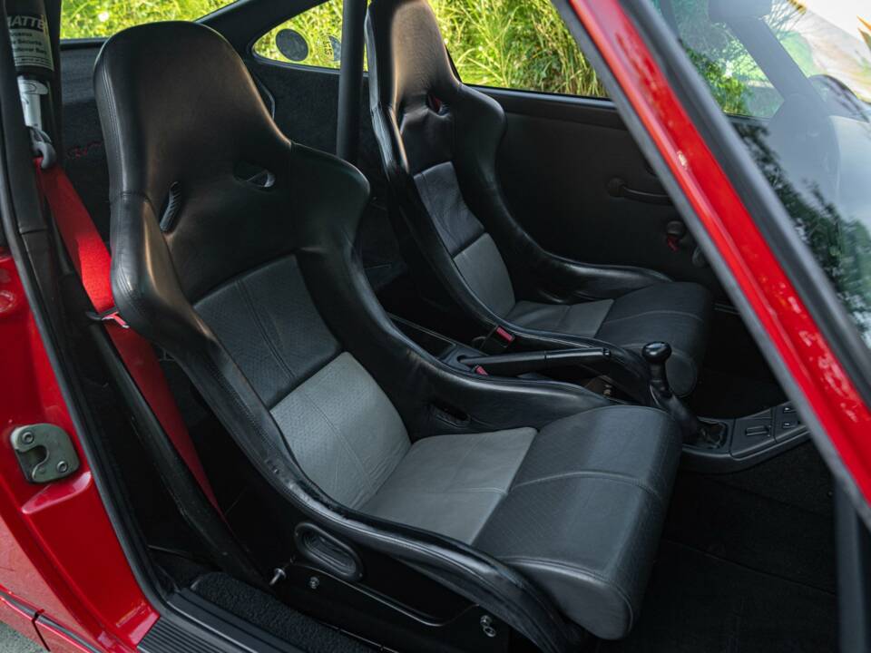 Image 35/50 de Porsche 911 Carrera RS (1991)