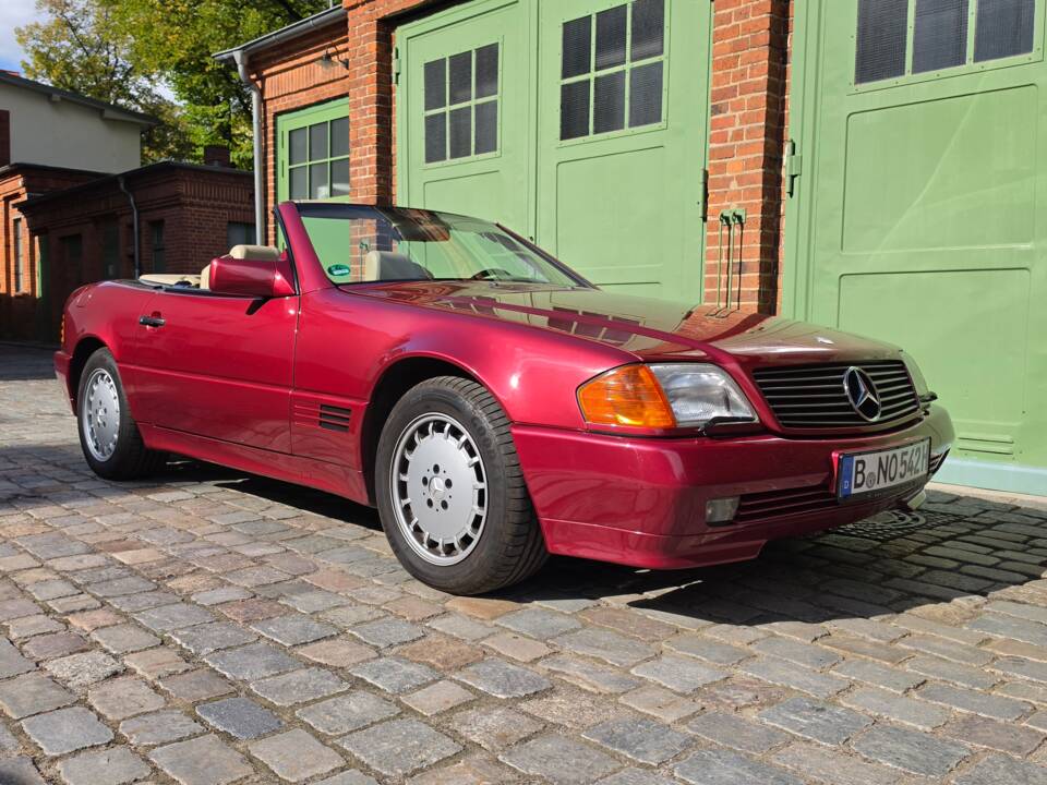 Image 8/100 of Mercedes-Benz 300 SL-24 (1991)