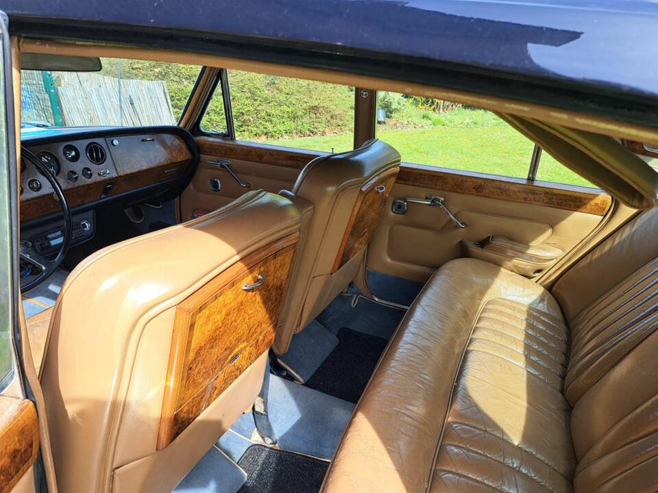 Image 6/8 de Rolls-Royce Silver Shadow I (1967)