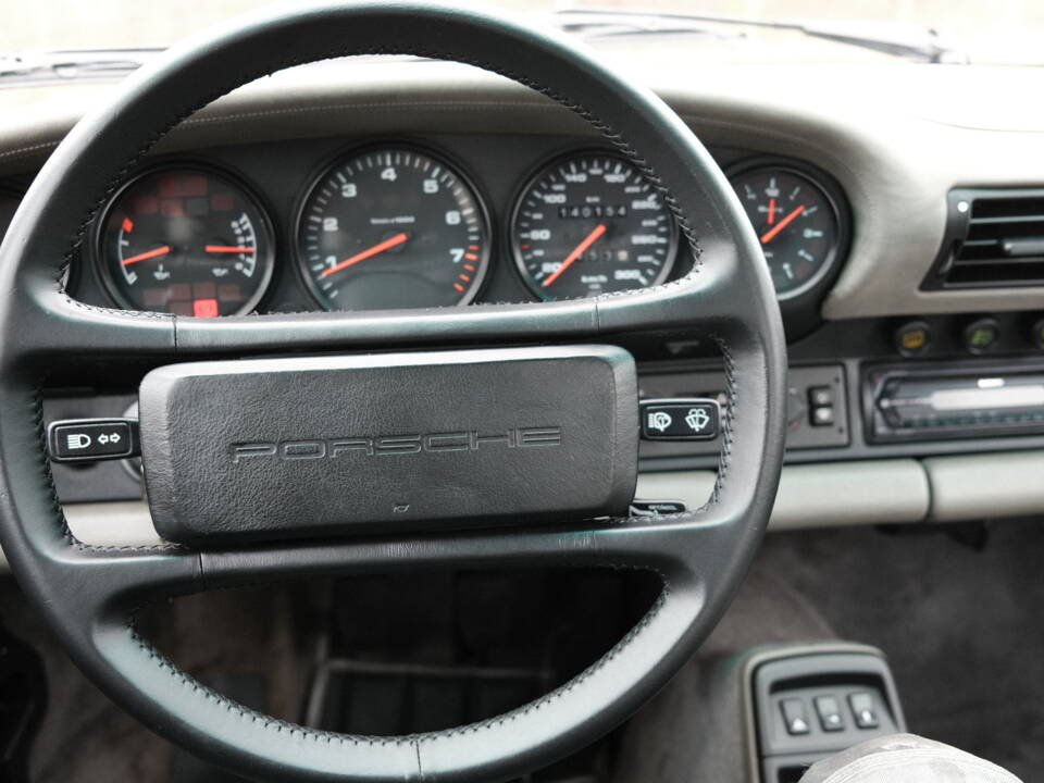 Image 55/97 of Porsche 911 Carrera 4 (1991)
