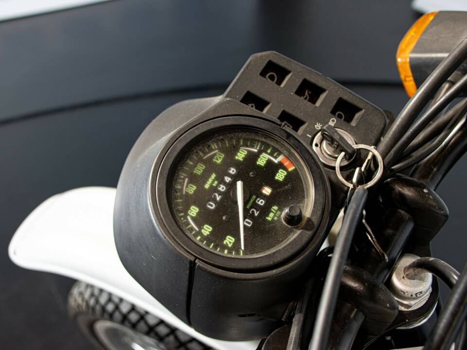 Image 41/50 of BMW R 80 GS (1983)