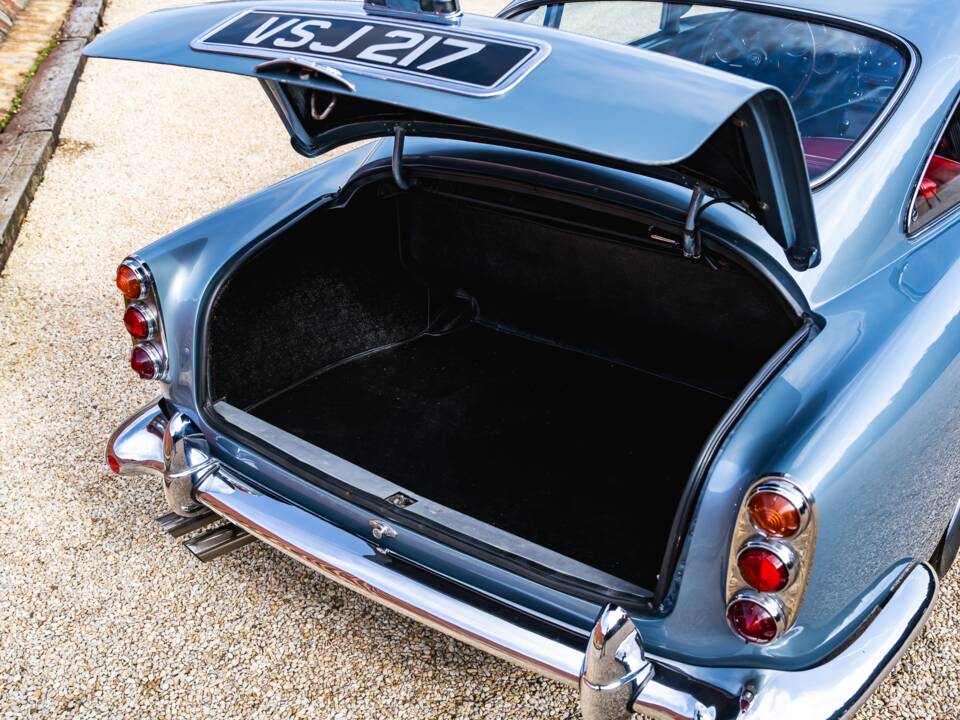 Afbeelding 41/46 van Aston Martin DB 4 (1962)