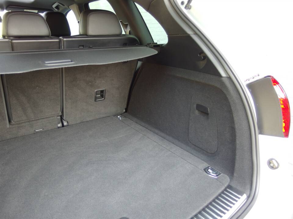 Image 82/98 of Porsche Cayenne S (2010)
