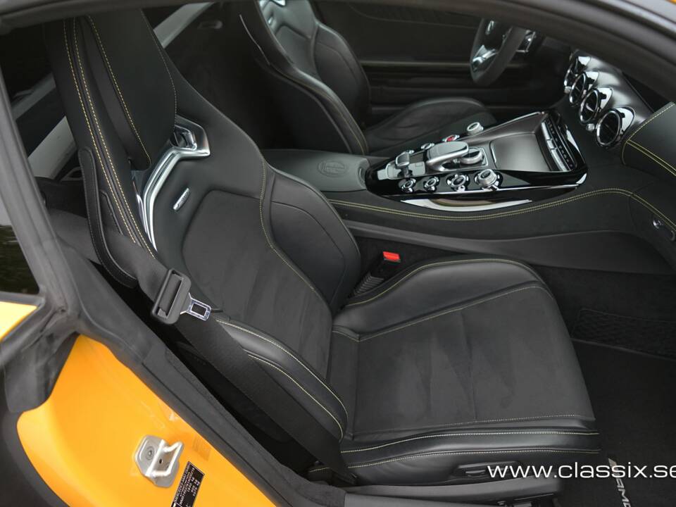 Image 6/23 of Mercedes-AMG GT-S (2015)