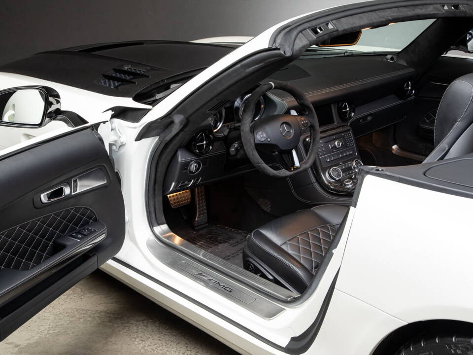 Bild 17/26 von Mercedes-Benz SLS AMG GT Roadster &quot;Final Edition&quot; (2014)