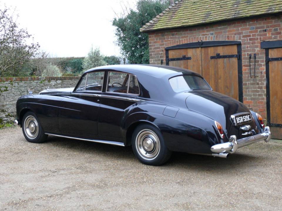 Image 2/14 de Bentley S 3 (1965)