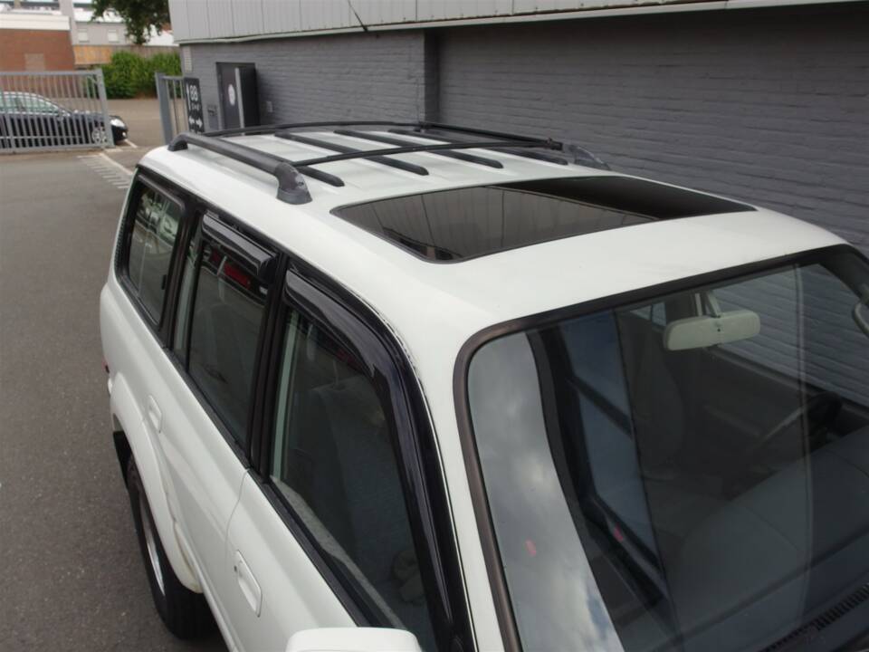 Bild 36/97 von Toyota Land Cruiser FJ80 (1992)