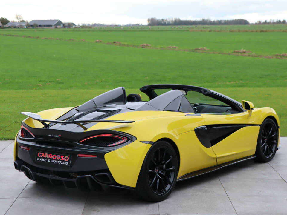 Immagine 33/50 di McLaren 570S Spider &quot;Launch Edition&quot; (2018)