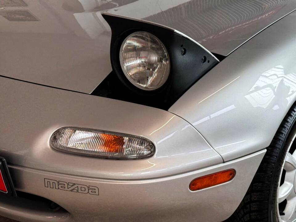 Image 8/18 of Mazda MX-5 1.6 (1992)