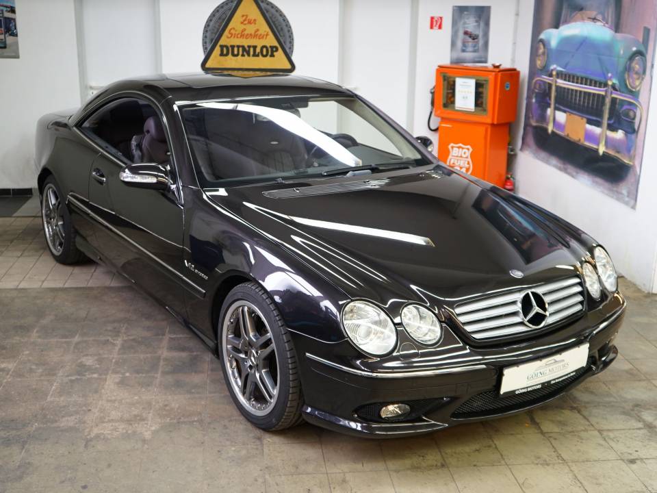 Image 1/22 of Mercedes-Benz CL 65 AMG (2005)
