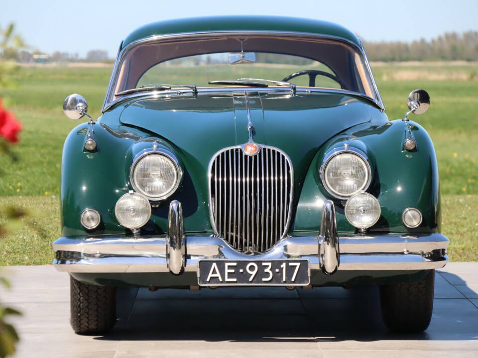 Image 11/50 of Jaguar XK 150 FHC (1959)