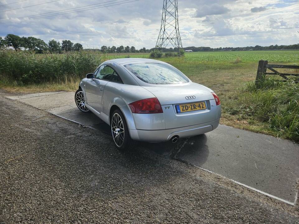 Bild 7/8 von Audi TT 1.8 T (1999)
