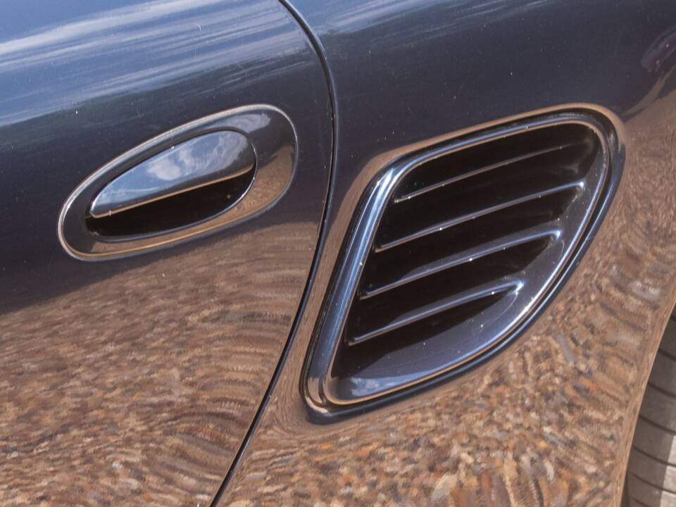 Immagine 48/50 di Porsche Boxster (2004)