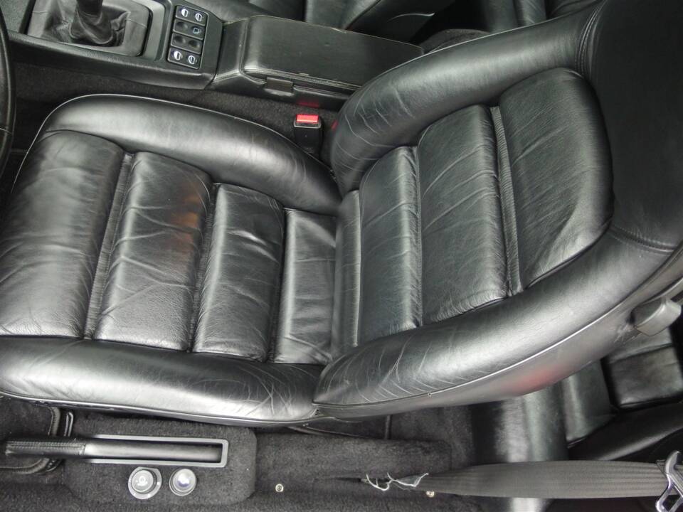 Bild 37/99 von Porsche 928 GTS (1992)