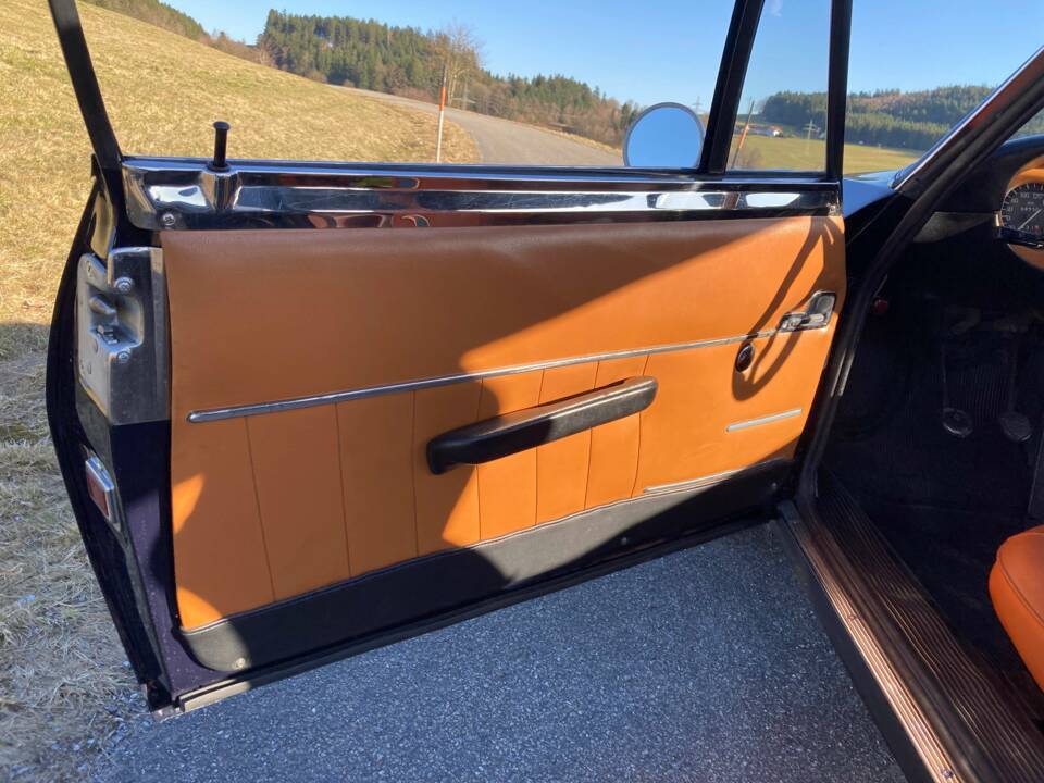 Image 32/45 of Lancia Fulvia Sport 1.6 (Zagato) (1972)