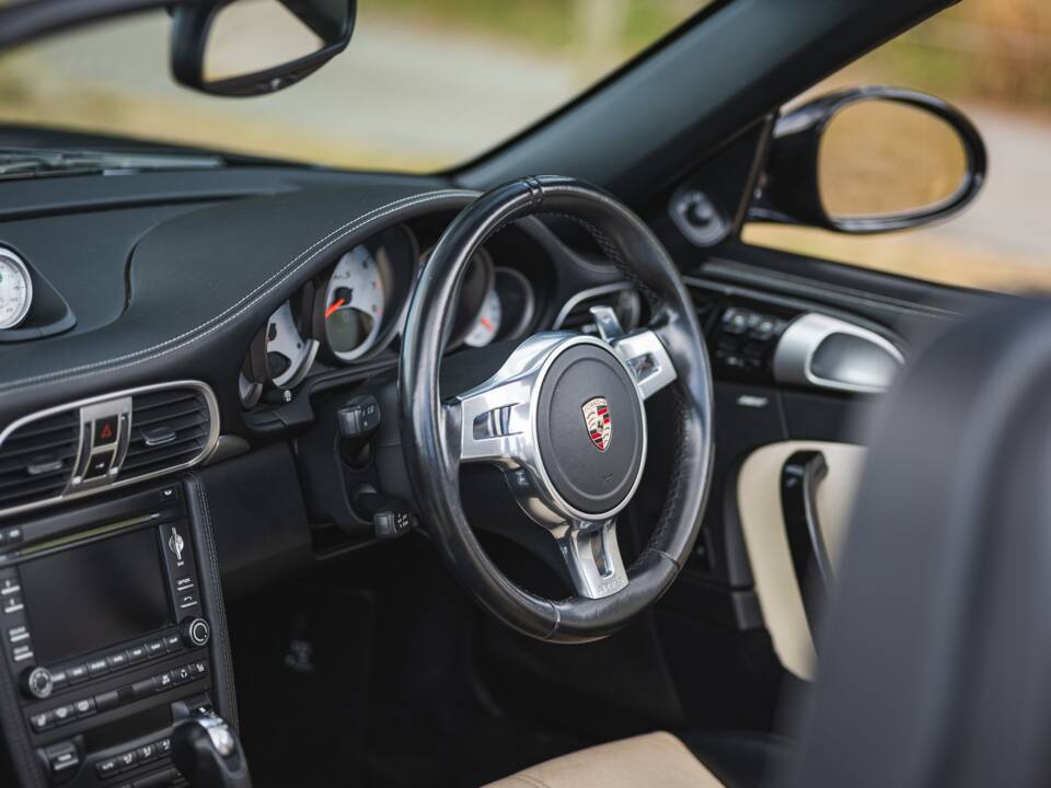Bild 26/50 von Porsche 911 Turbo S (2011)