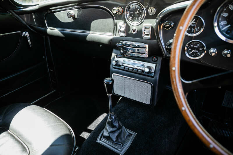 Afbeelding 35/47 van Aston Martin DB 6 Vantage (1966)