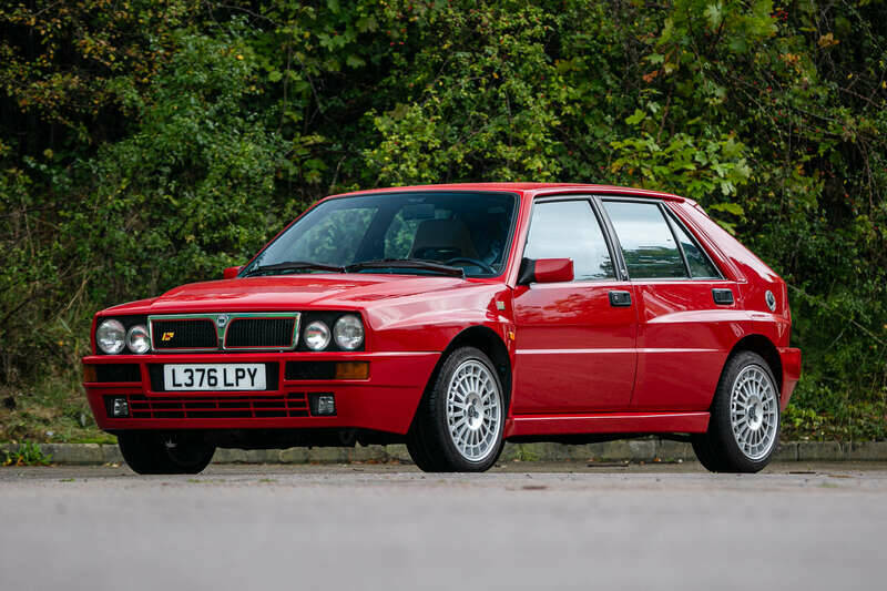 Image 1/50 de Lancia Delta HF Integrale Evoluzione II (1993)