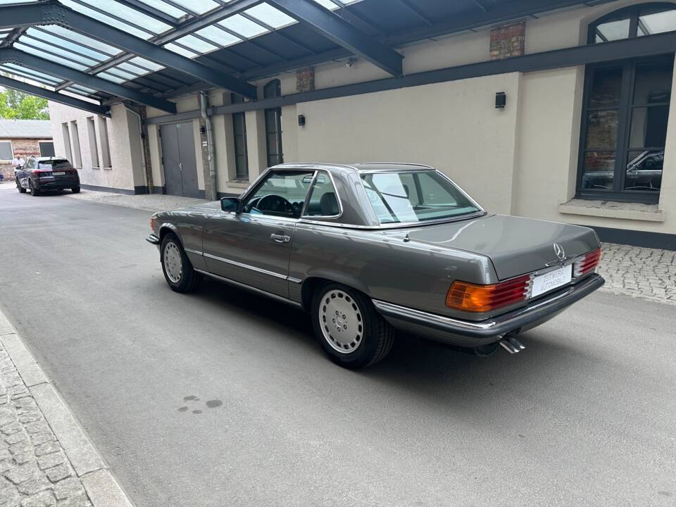 Afbeelding 10/40 van Mercedes-Benz 420 SL (1986)