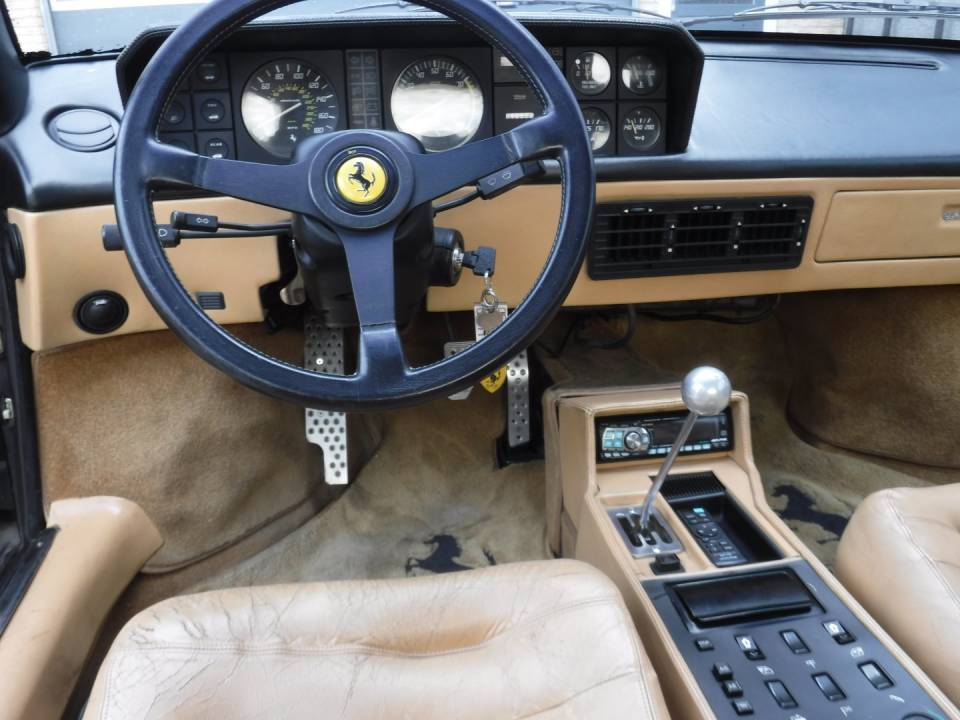 Bild 48/50 von Ferrari Mondial 3.2 (1988)