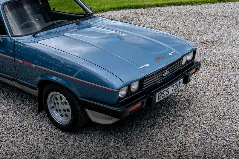 Bild 29/48 von Ford Capri 2,8i (1983)