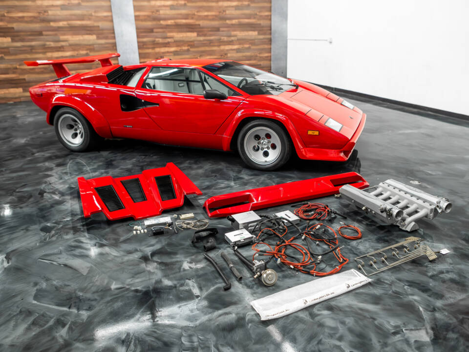 Image 37/50 of Lamborghini Countach LP 5000 S QV (1988)