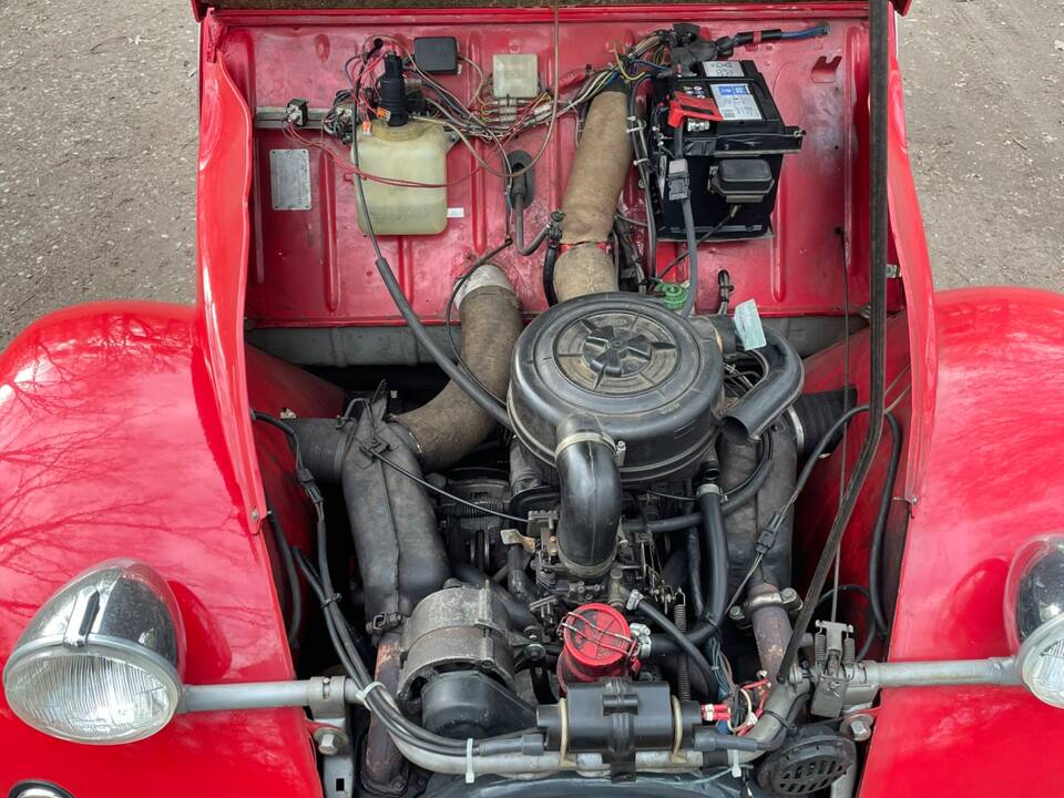 Image 4/9 of Citroën 2 CV 6 (1984)