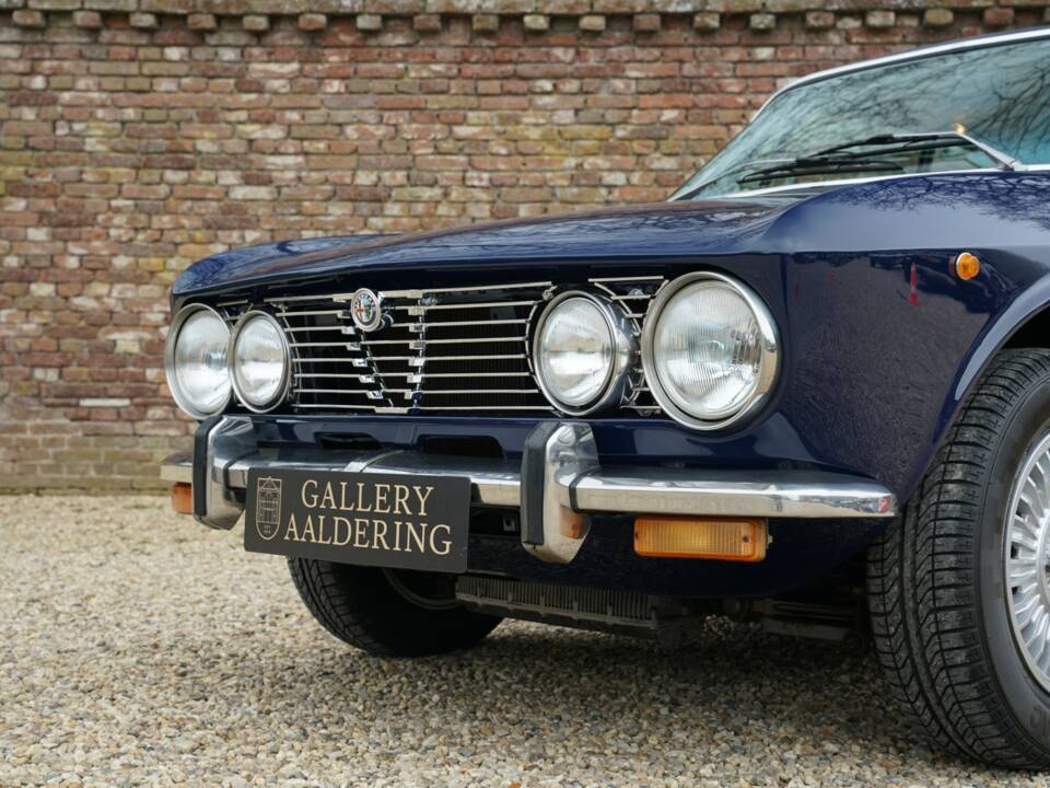 Bild 33/50 von Alfa Romeo 2000 GTV (1974)