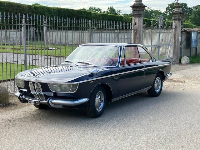Image 3/36 de BMW 2000 CS (1968)