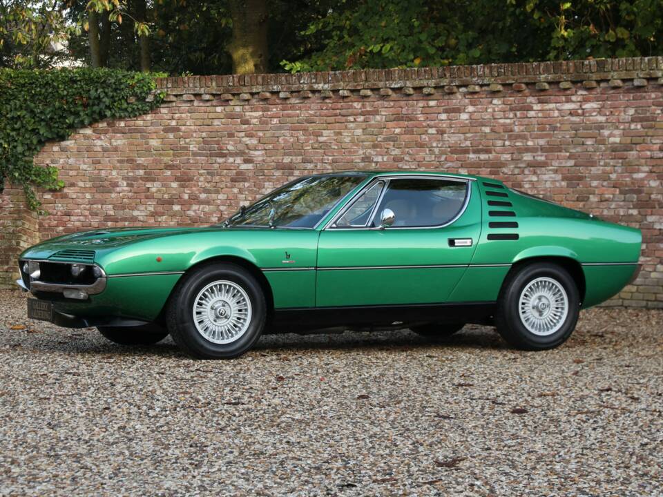Image 25/50 of Alfa Romeo Montreal (1973)