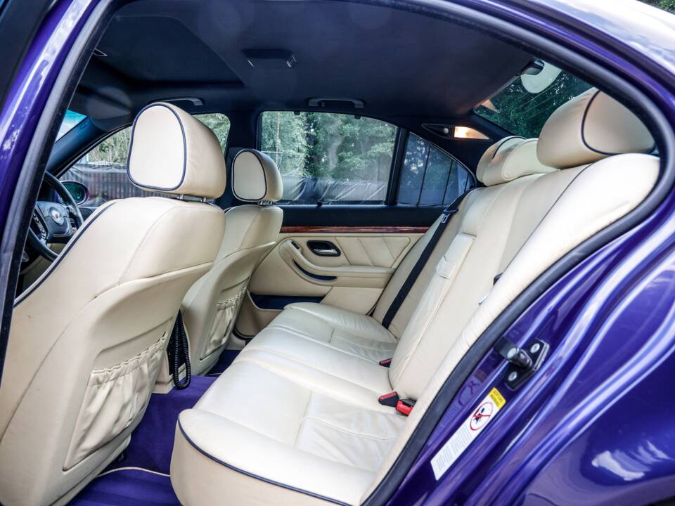Bild 40/50 von ALPINA B10 V8 (2000)