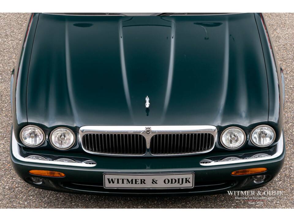 Bild 19/32 von Jaguar XJ 8 Executive (1998)